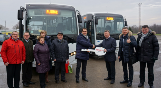 Plungės autobusų parke – dar du nauji ISUZU markės autobusai