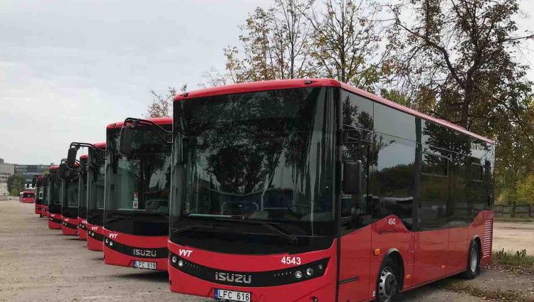 Vilniuje rieda 10 naujų ISUZU autobusų